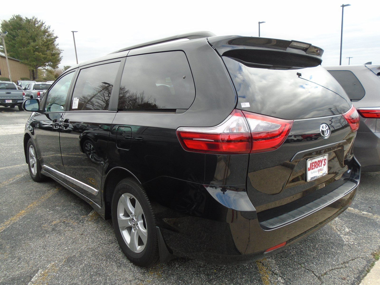 New 2020 Toyota Sienna FWD 8-Passenger V6 LE FWD Mini-van, Passenger