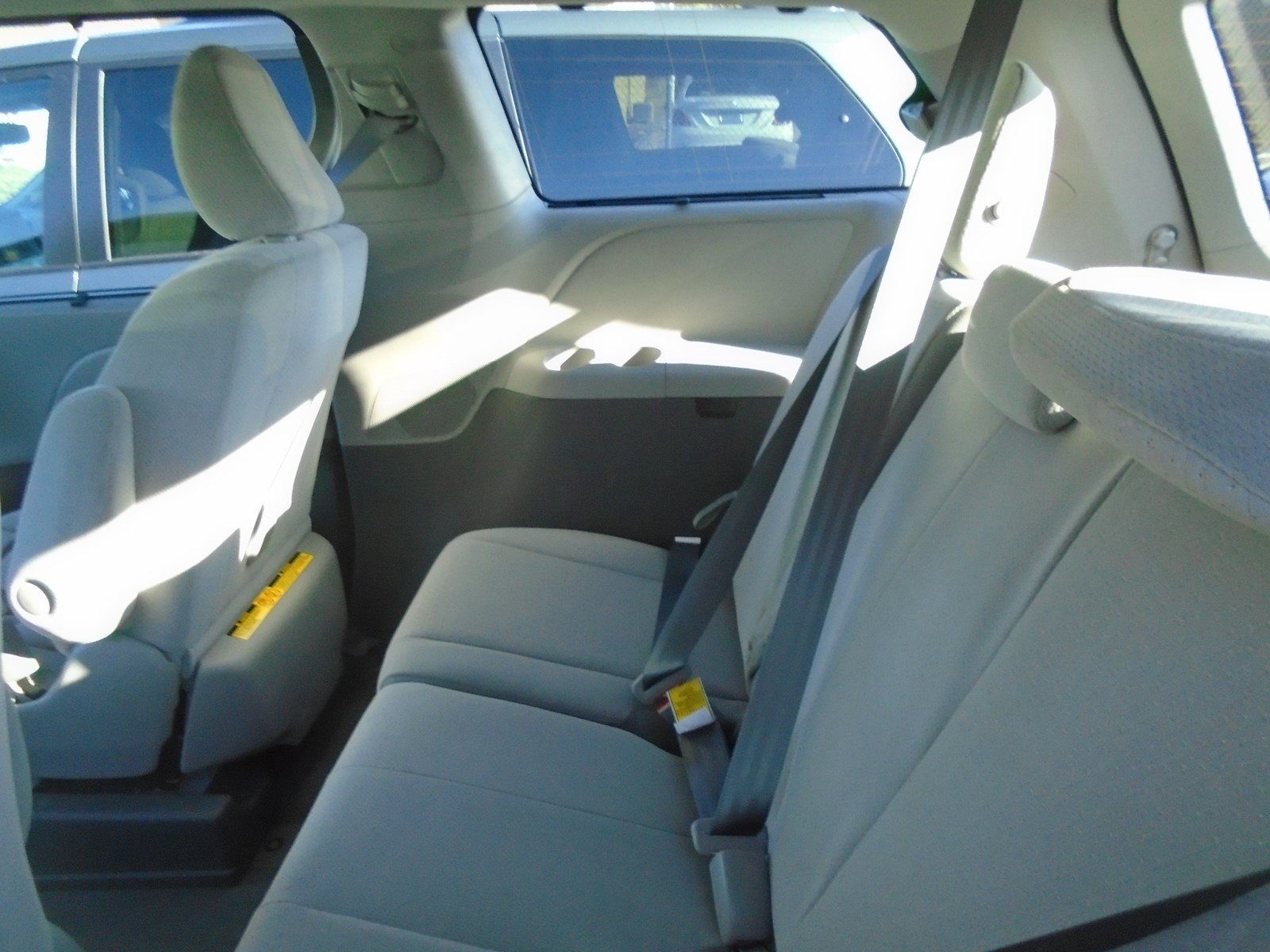 New 2020 Toyota Sienna FWD 7-Passenger V6 LE Auto Access Seat FWD 5
